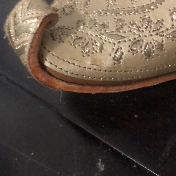 Other - Slippers 🥿  House shoes